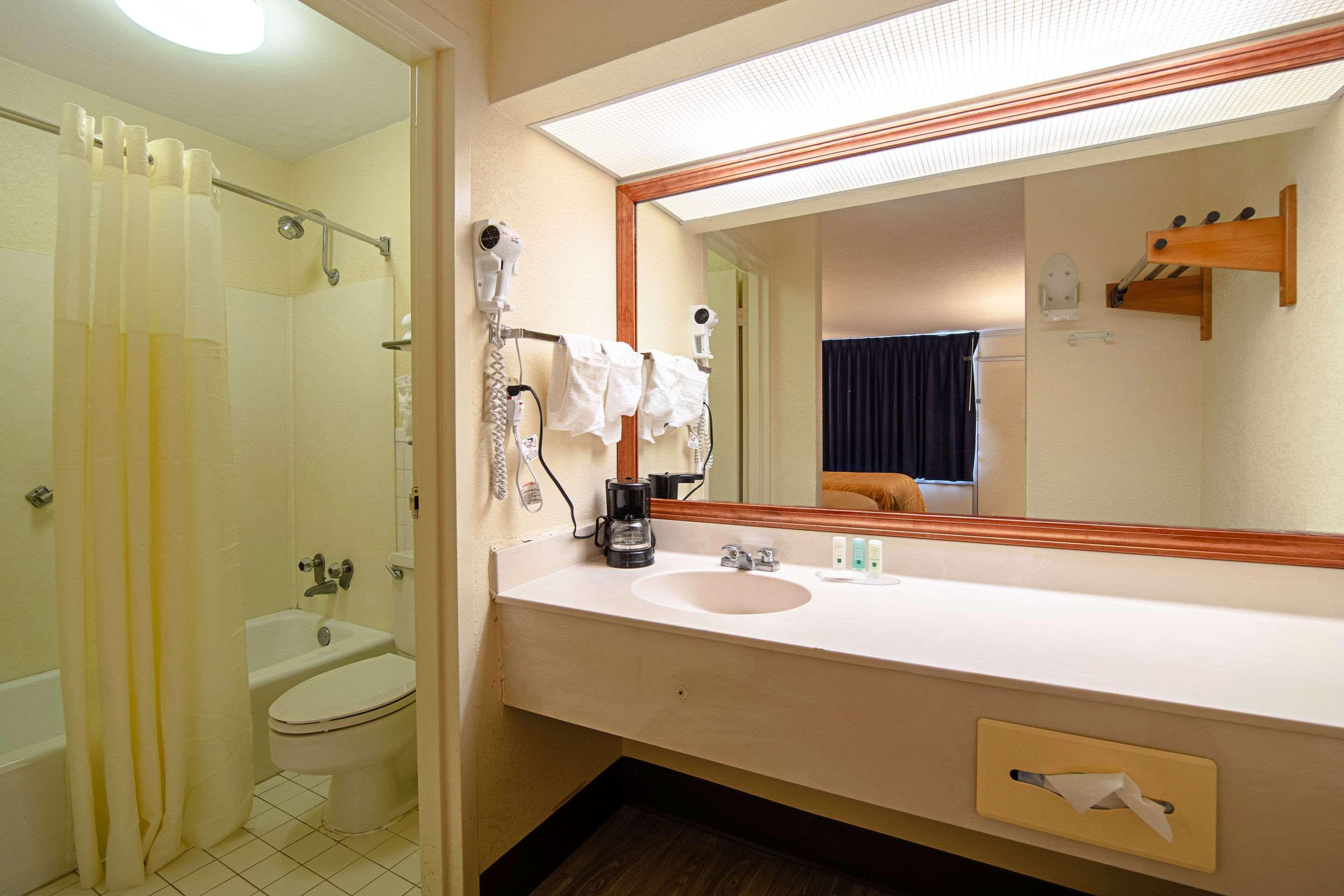 Quality Inn St George I-95 St. George Exteriér fotografie